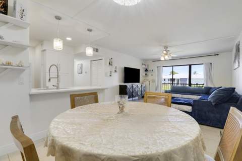 3630 Alder Drive #E2, West Palm Beach FL - photo 12 of 40