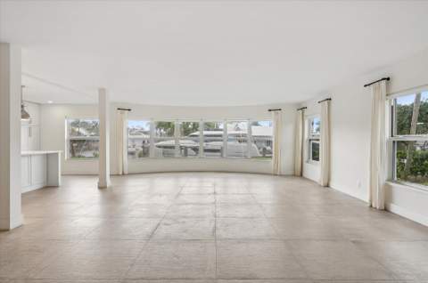 5100 Bayview Drive #106, Fort Lauderdale FL - photo 9 of 33