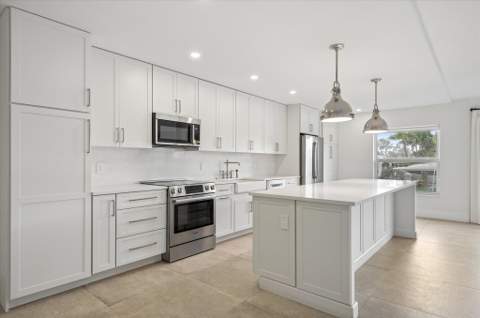 5100 Bayview Drive #106, Fort Lauderdale FL - photo 12 of 33