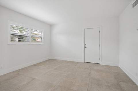 5100 Bayview Drive #106, Fort Lauderdale FL - photo 19 of 33