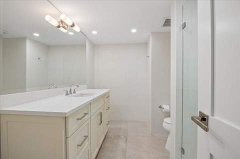 5100 Bayview Drive #106, Fort Lauderdale FL - photo 21 of 33