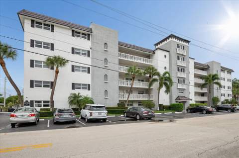 5100 Bayview Drive #106, Fort Lauderdale FL - photo 6 of 33