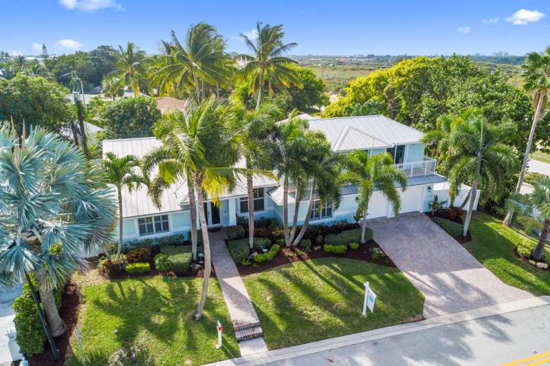 3 bedroom Single Family Residence at 490 Mars Way, Juno Beach - Malbo, Juno Beach — photo 2
