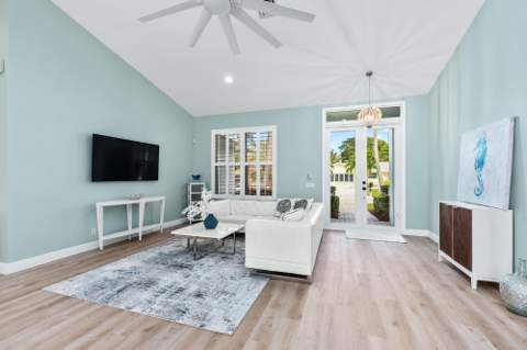 490 Mars Way, Juno Beach FL - photo 7 of 35