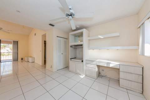 10439 S Circle Lake Drive #201, Boynton Beach FL - photo 8 of 26
