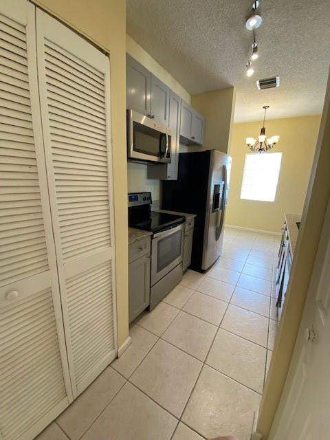 4837 NW 19th Street, Coconut Creek FL - photo 6 of 49