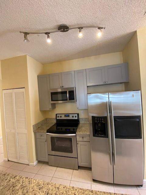 4837 NW 19th Street, Coconut Creek FL - photo 10 of 49
