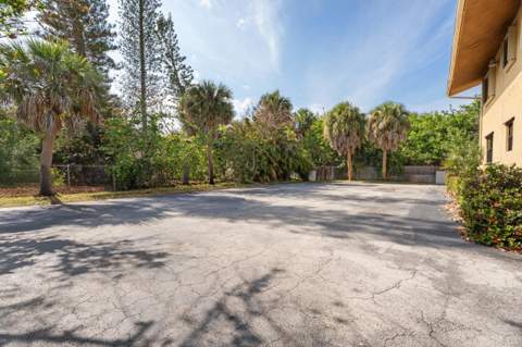 2505 Tamarind Drive, Fort Pierce FL - photo 24 of 29