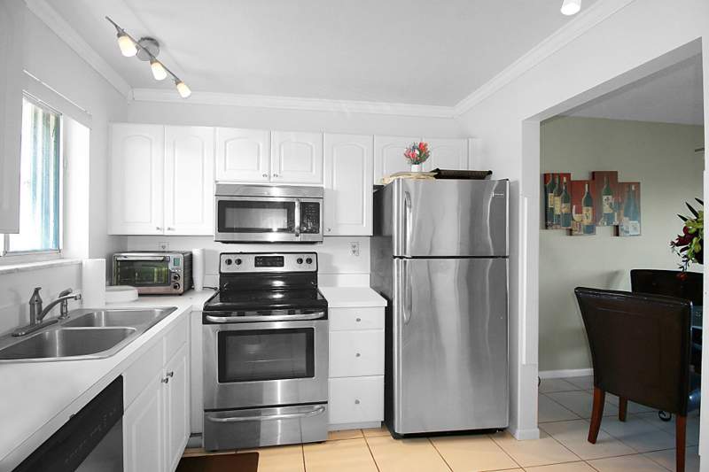 1 bedroom Condominium at 300 Waterway Drive #407, Waterway Club, Lantana — photo 5