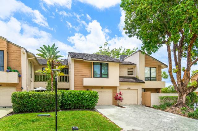 6044 Glendale Drive