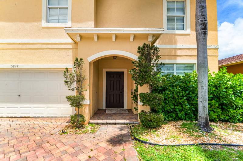 5 bedroom Single Family Residence at 5827 Gypsum Place, Sunterra Pud, West Palm Beach — photo 4