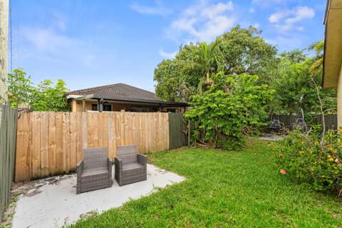 2640 NW 14th Court, Fort Lauderdale FL - photo 22 of 23