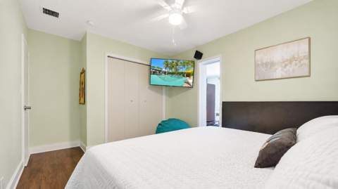 4460 NE 17th Terrace, Oakland Park FL - photo 15 of 59