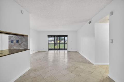 3041 N Oakland Forest Drive #103, Oakland Park FL - photo 10 of 27
