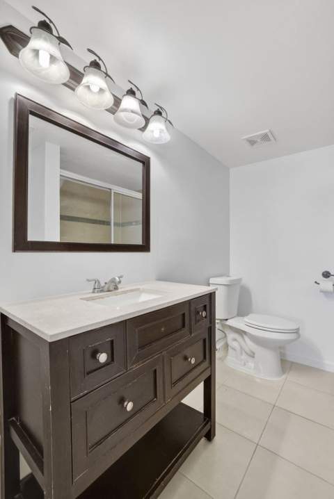 3041 N Oakland Forest Drive #103, Oakland Park FL - photo 20 of 27