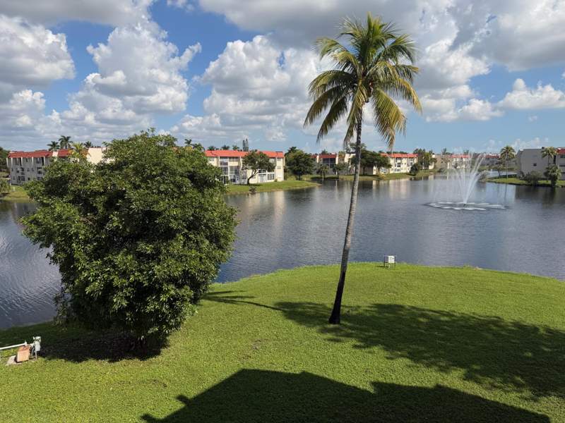 1 bedroom Condominium at 2950 Sunrise Lakes Drive #305, Sunrise Lakes 2 Condo, Sunrise — photo 5