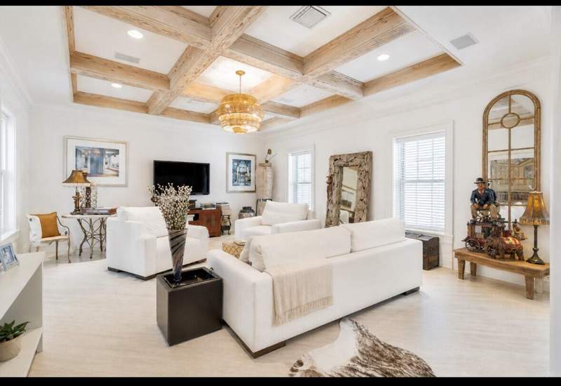 4 bedroom Single Family Residence at 286 Jamaica Lane, Jamaica Lane In, Palm Beach — photo 2