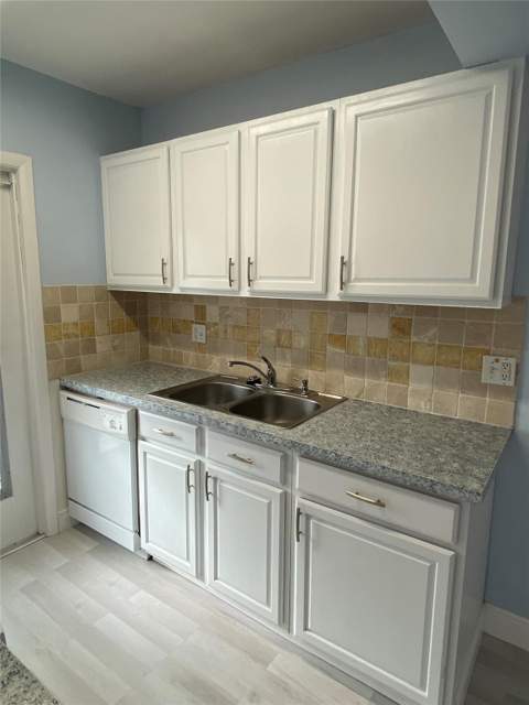 224 Hibiscus Avenue #260, Lauderdale-By-The-Sea FL - photo 7 of 26