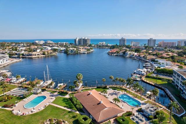 Pelican Pointe Condo