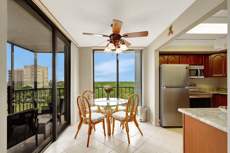 2 bedroom Condominium at 5059 N Hwy A1a #701, Bryn Mawr Ocean Towers, A Condominium, Fort Pierce — photo 4