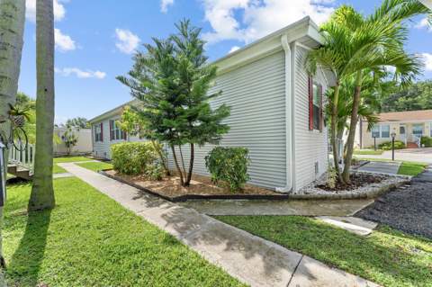 2555 Pga Boulevard #55, Palm Beach Gardens FL - photo 7 of 40