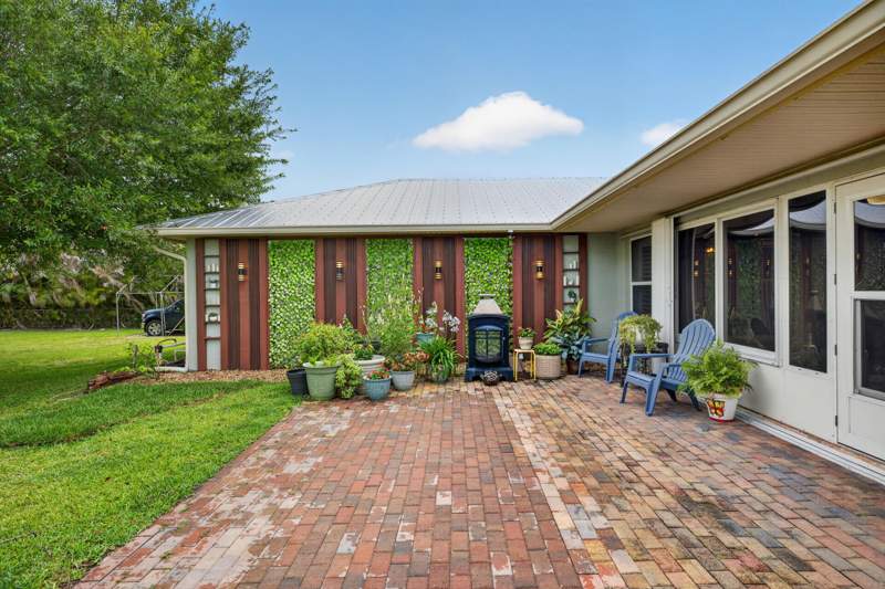 5 bedroom Single Family Residence at 5606 Silver Oak Drive, Indian River Estates Unit 6, Fort Pierce — photo 2