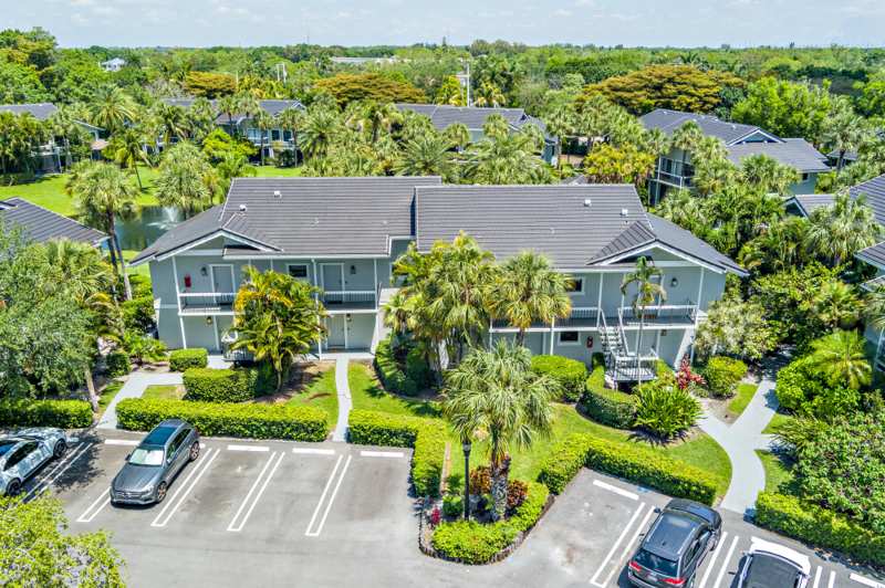 2 bedroom Condominium at 11863 Wimbledon Circle #501/500, Tennis Lodges 1 Condo, Wellington — photo 1