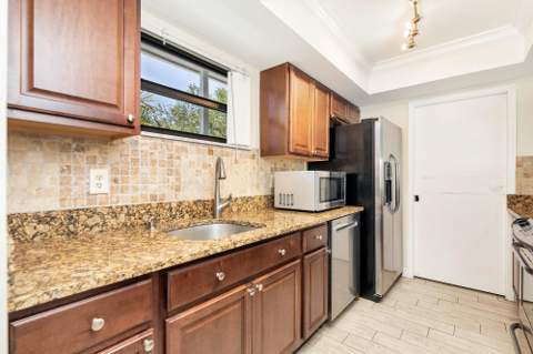 11863 Wimbledon Circle #501/500, Wellington FL - photo 10 of 32