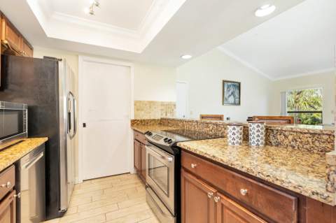 11863 Wimbledon Circle #501/500, Wellington FL - photo 11 of 32