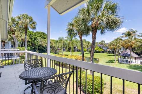 11863 Wimbledon Circle #501/500, Wellington FL - photo 23 of 32
