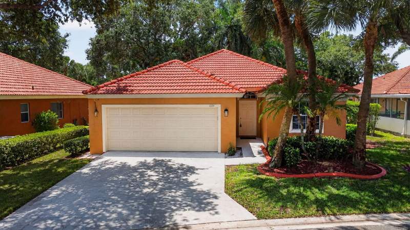 3 bedroom Single Family Residence at 1084 Aspri Way, Woodbine Par A, Riviera Beach — photo 2