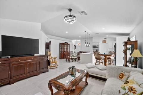 1084 Aspri Way, Riviera Beach FL - photo 17 of 78