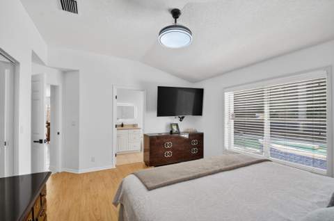1084 Aspri Way, Riviera Beach FL - photo 20 of 78