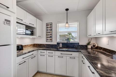 2533 Dudley Dr W #Unit E, West Palm Beach FL - photo 20 of 96