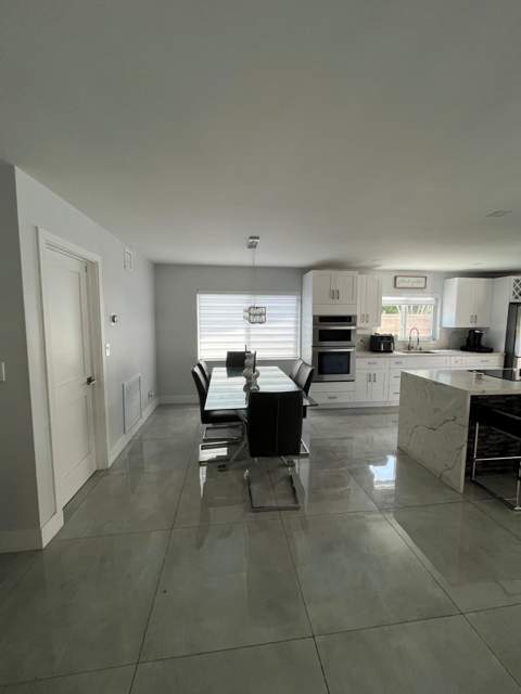 6800 SW 7th Place, North Lauderdale FL - photo 6 of 17