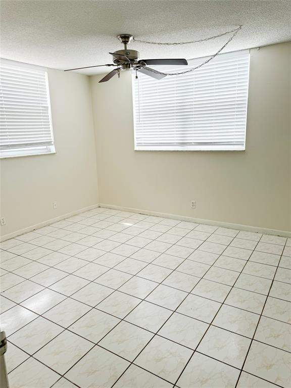 2 bedroom Condominium at 1830 Dixianna Street #201, Dixiana Condo, Hollywood — photo 3