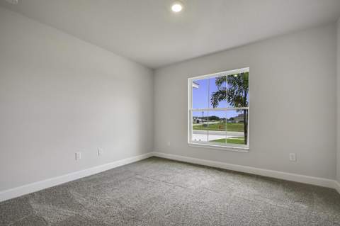 8613 Giovanni Avenue, Fort Pierce FL - photo 11 of 43