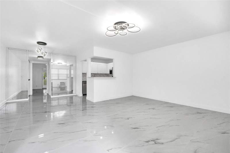 1 bedroom Condominium at 242 Tilford L #L, Tilford L Condo, Deerfield Beach — photo 4