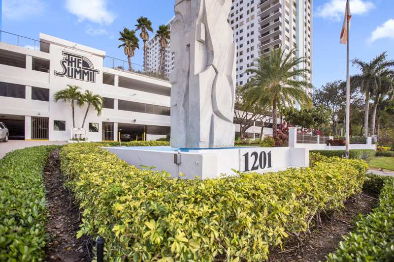 1 bedroom Condominium at 1201 S Ocean Drive #2509s, Summit Condo, Hollywood — photo 1