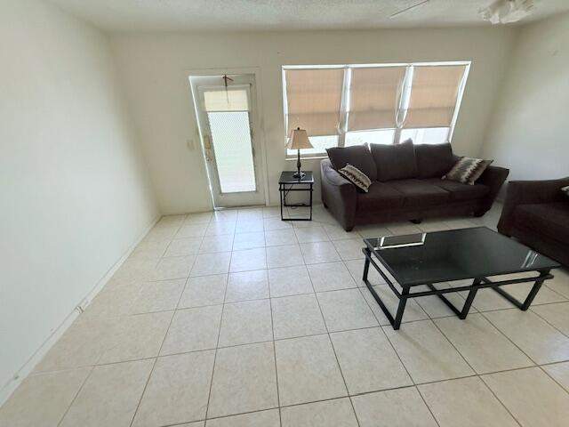 1 bedroom Condominium at 128 Upminster F, Upminster F Condo, Deerfield Beach — photo 2