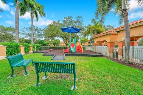 2315 Clipper Place, Fort Lauderdale FL - photo 20 of 22