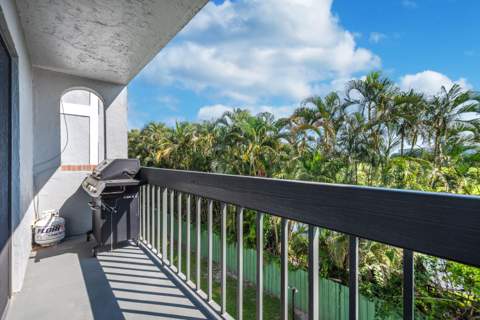 1700 N Congress #302, West Palm Beach FL - photo 23 of 26
