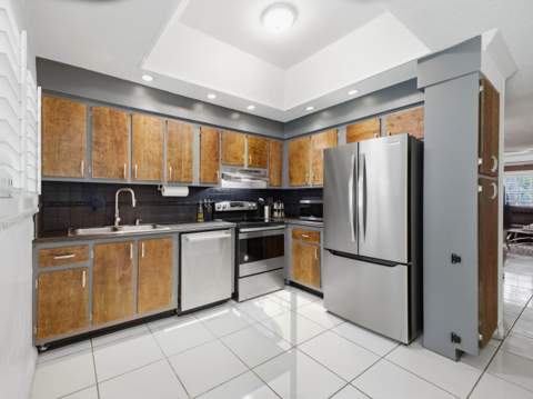 2200 Monroe Street #24, Hollywood FL - photo 15 of 32