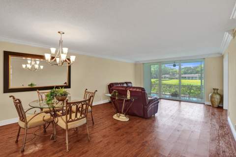 3621 Oaks Clubhouse Drive #101, Pompano Beach FL - photo 14 of 47