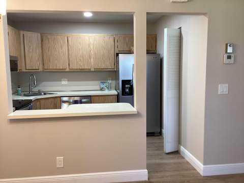 410 Pine Glen Lane #B-2, Greenacres FL - photo 9 of 36