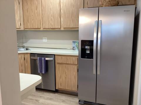 410 Pine Glen Lane #B-2, Greenacres FL - photo 15 of 36