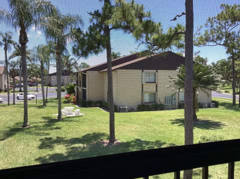 410 Pine Glen Lane #B-2, Greenacres FL - photo 19 of 36