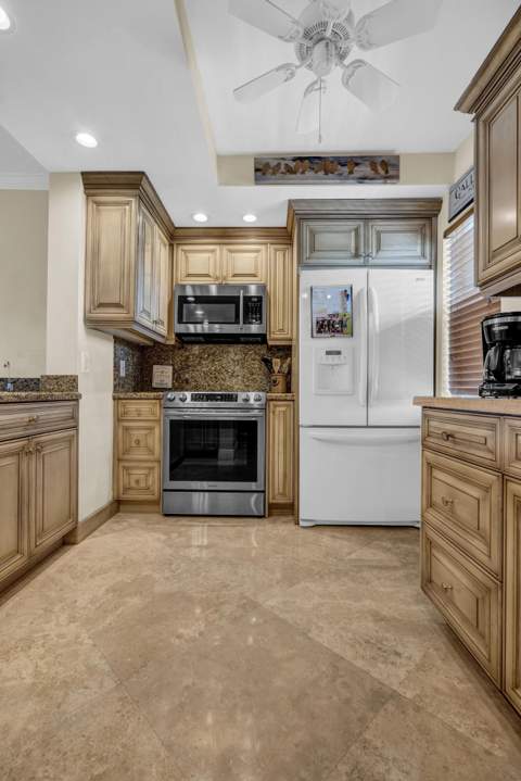 3050 NE 48th Court #305, Lighthouse Point FL - photo 10 of 45