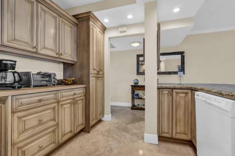 3050 NE 48th Court #305, Lighthouse Point FL - photo 9 of 45