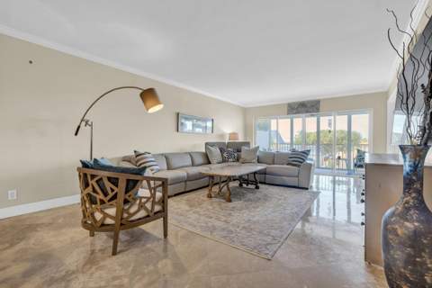 3050 NE 48th Court #305, Lighthouse Point FL - photo 15 of 45
